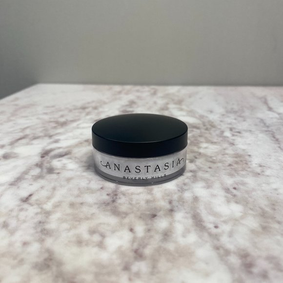 Anastasia Beverly Hills Translucent Loose Setting Powder - Picture 1 of 4